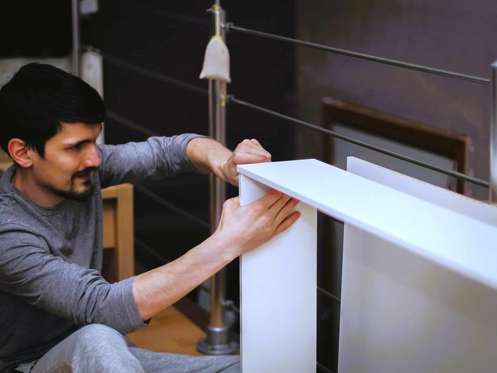 Démontage et montage de meubles lors d’un déménagement à Lyon